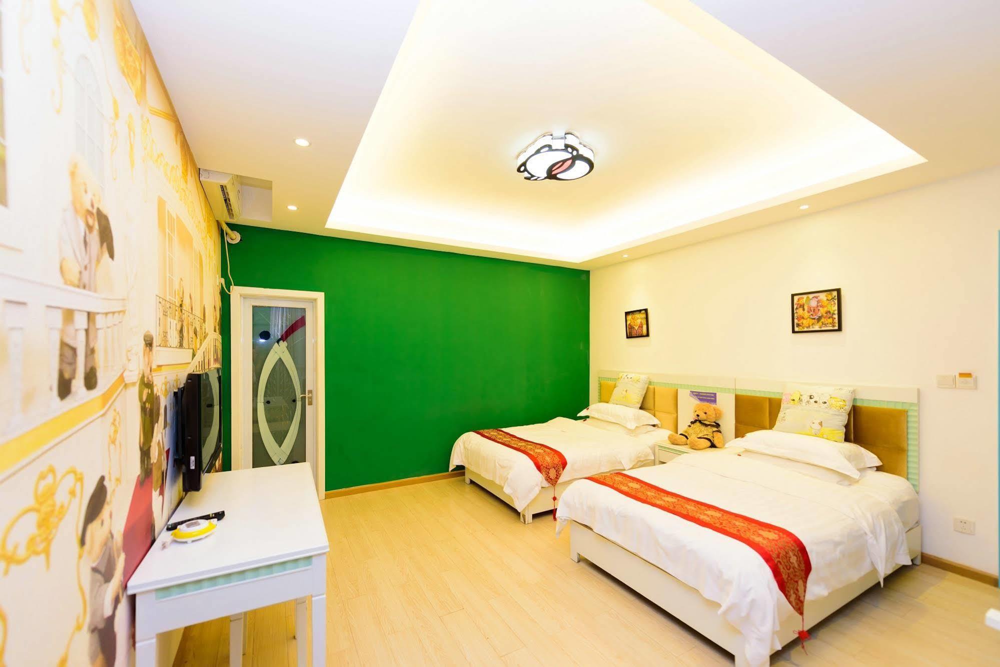 לשאן Mount Emei Teddy Bear Hotel מראה חיצוני תמונה