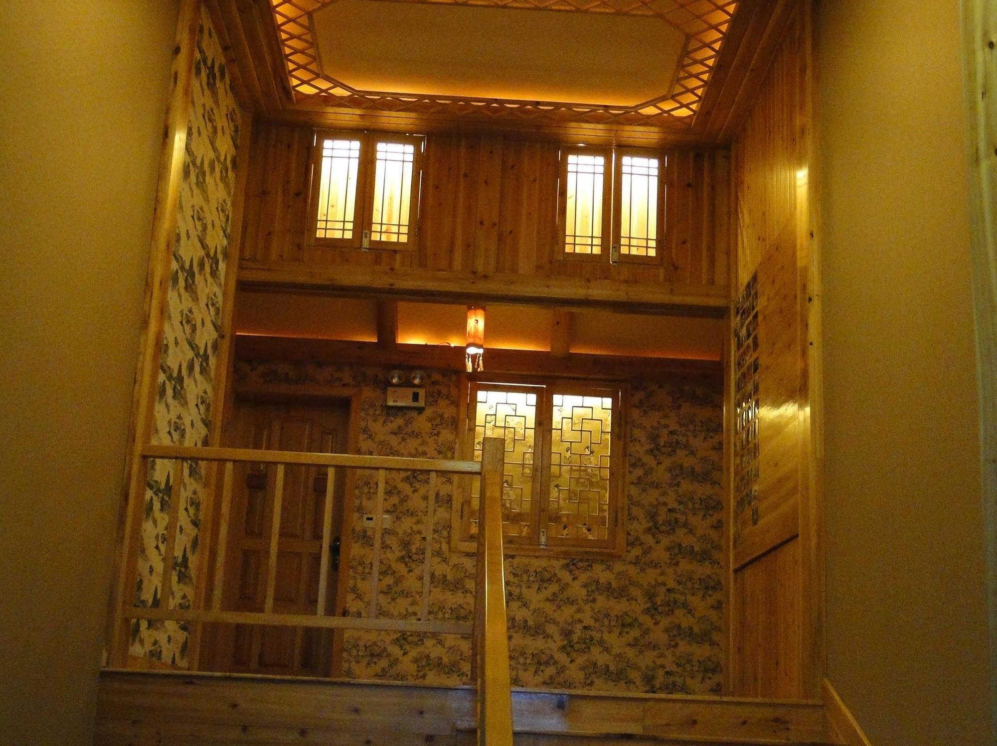 לשאן Mount Emei Teddy Bear Hotel מראה חיצוני תמונה